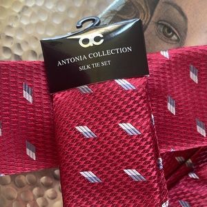 Antonia Collection Silk Tie Set 100%Silk Deep Red w/ Grey/Silver geo design NWT
